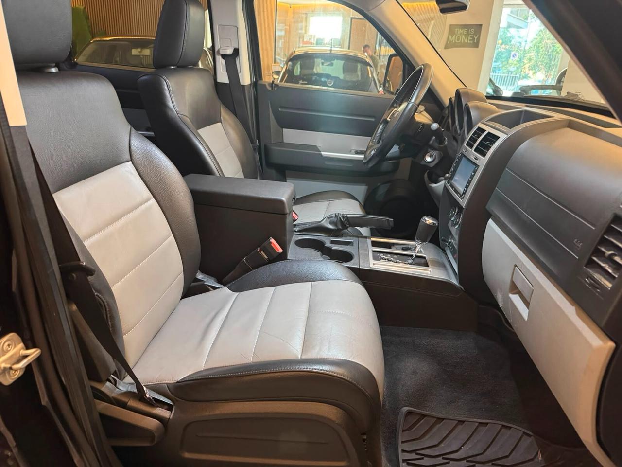 DODGE NITRO 2.8 CRD SXT 4WD AUTOMATICA