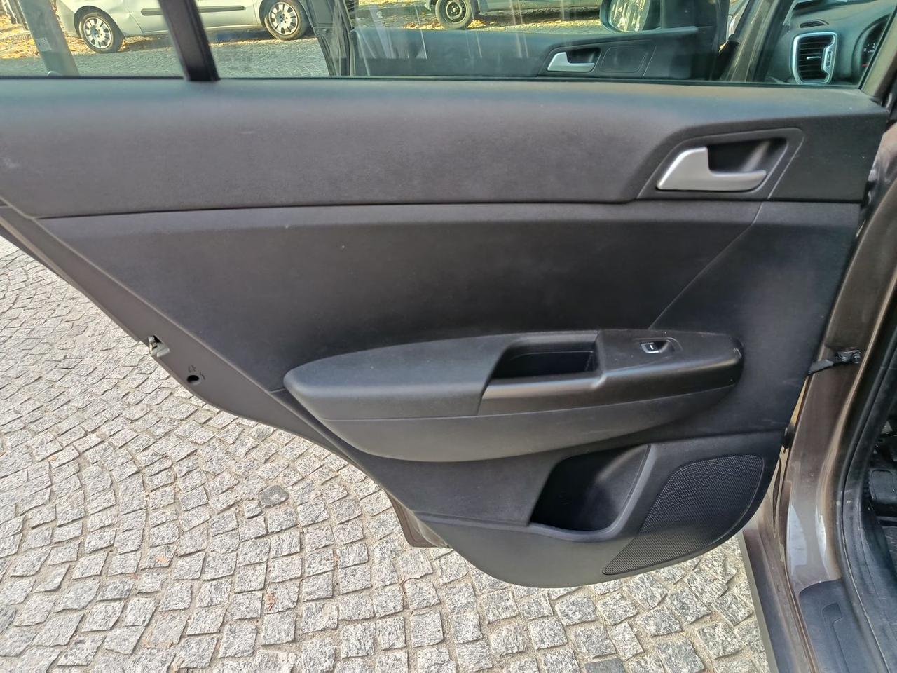 Kia Sportage Business Class 1.6 GDI #7758