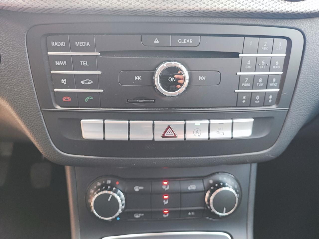 Mercedes-benz B 180 d Premium