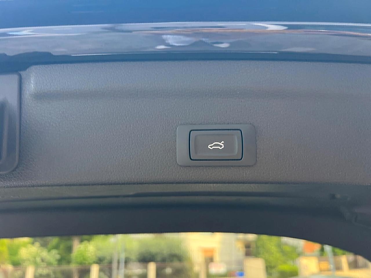 AUDI Q3 SPB 40 2.O TDI quattro A/T GARANZIA 3 ANNI*