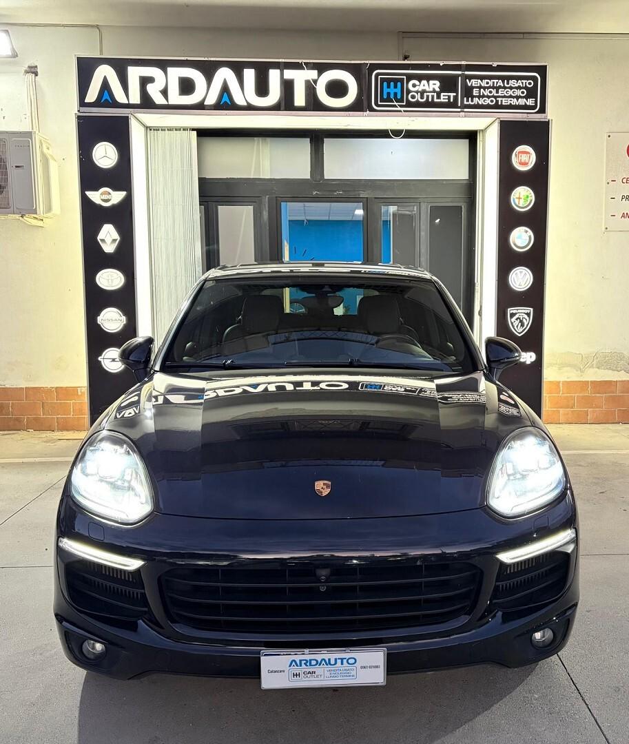 Porsche Cayenne 3.0 Diesel 250 cv (No Superbollo)