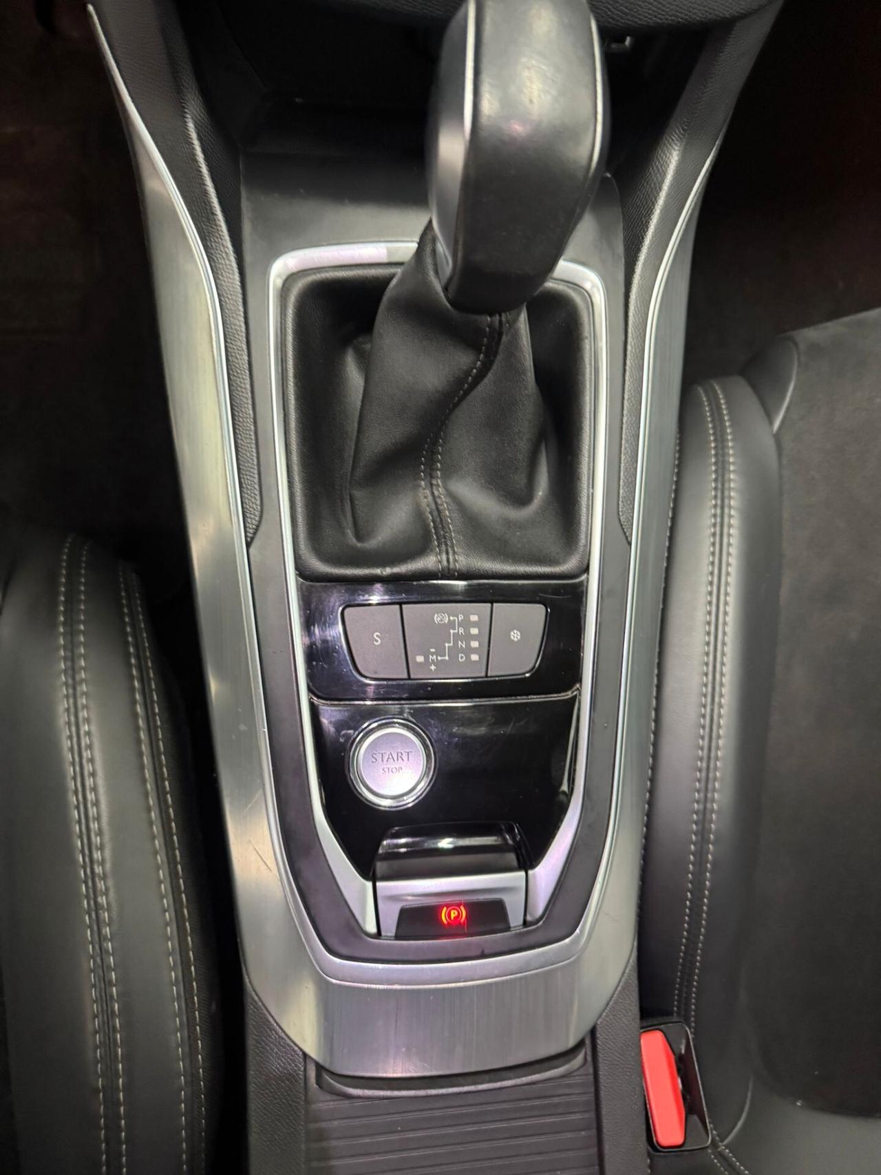 Peugeot 308 BlueHDi 120 S&S EAT6 SW GT Line