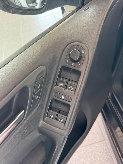 Volkswagen Golf 1.6 TDI DPF 5p. Highline
