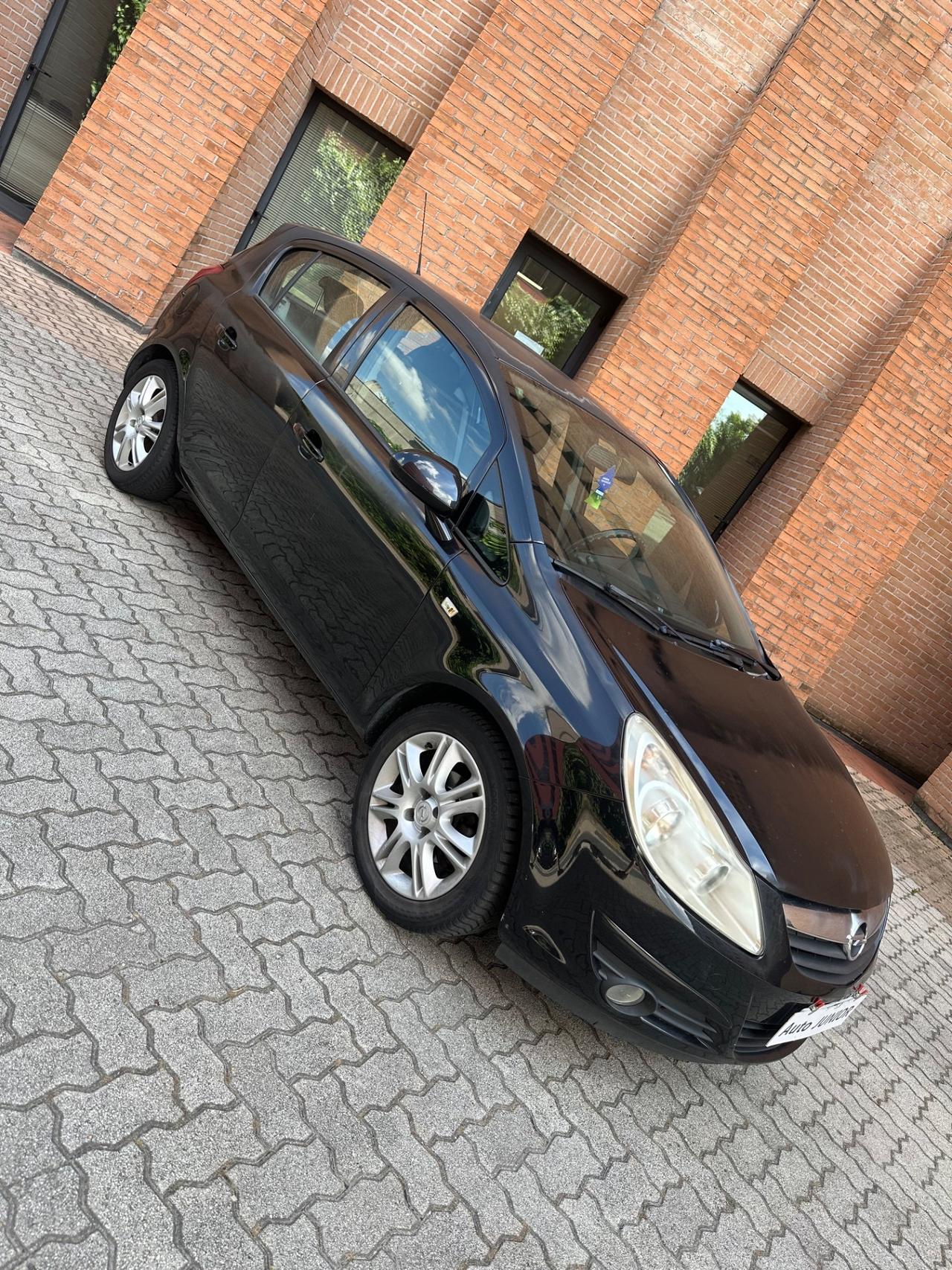 Opel Corsa 1.2 5 porte Easytronic Enjoy