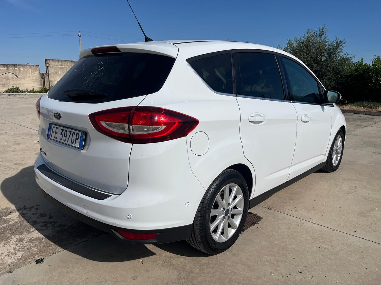 Ford C-Max 1.5 TDCi 120CV Titanium