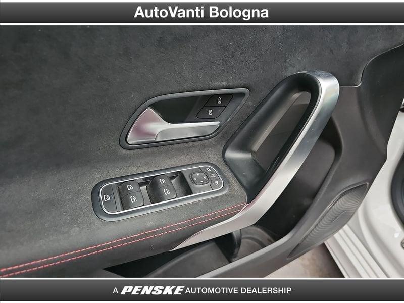 Mercedes-Benz Classe A Berlina A 200 d Automatic Premium