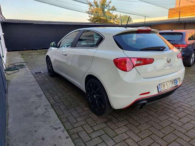 Alfa Romeo Giulietta Giulietta III 2010 1.4 t. m.air Distinctive 170cv
