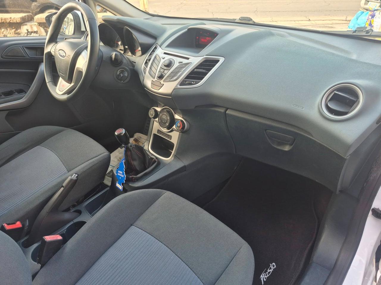 Ford Fiesta 1.4 TDCi 5p. Titanium