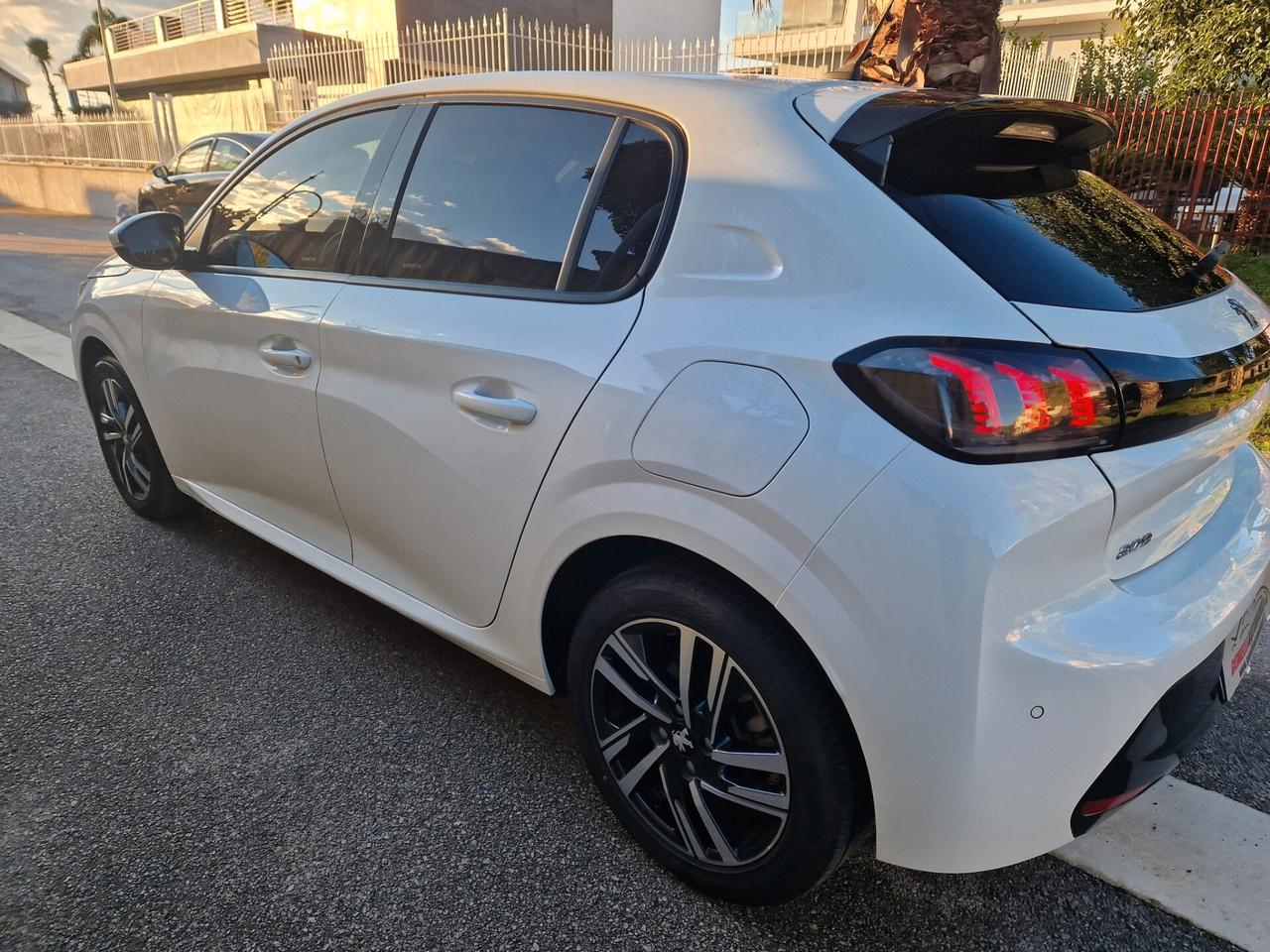 PEUGEOT 208 1.5 DIESEL 101CV 5 porte Allure 2021 ITALIANA UNICO PROPRIETARIO