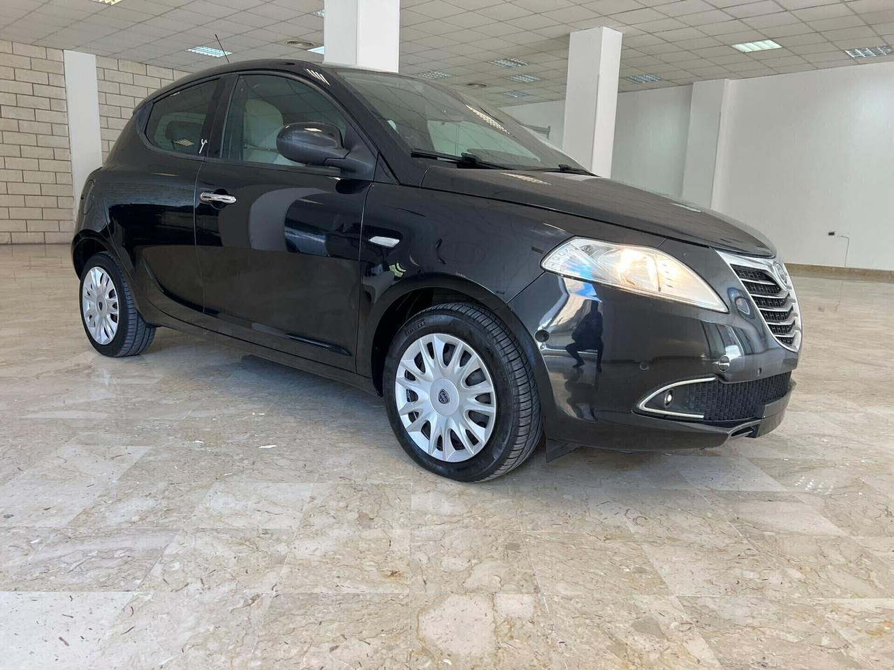 Lancia Ypsilon 1.3 MJT 16V 95 CV 5 porte S&S Gold