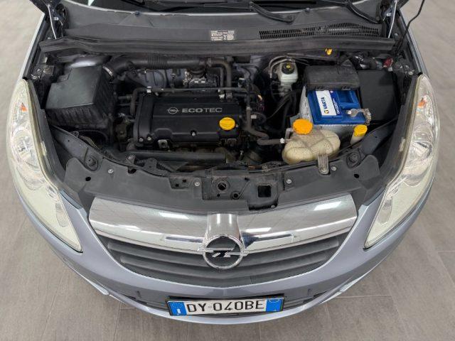 OPEL Corsa 1.2 5 porte Cosmo