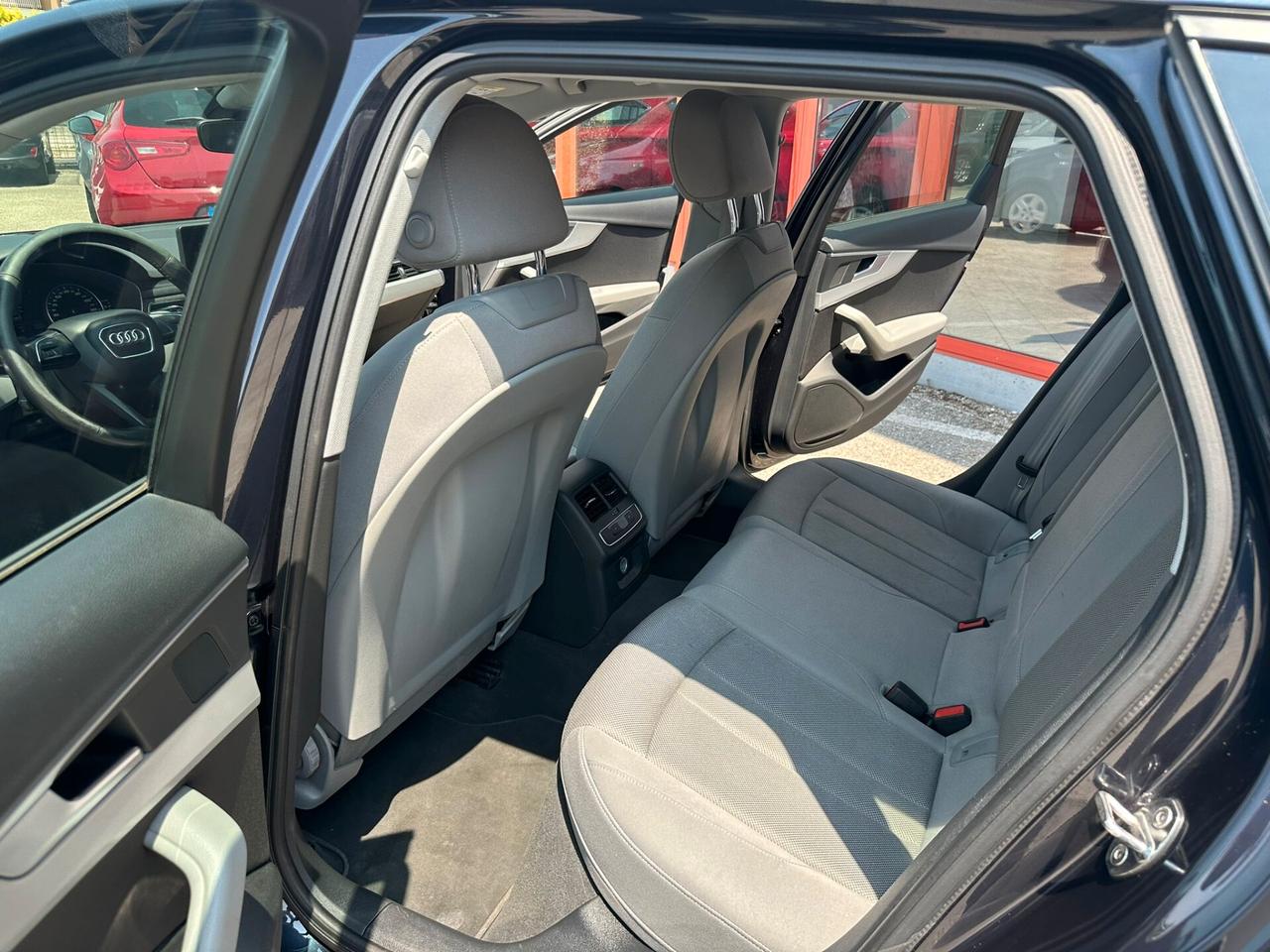 Audi A4 Avant 2.0 TDI 150 CV S tronic Business
