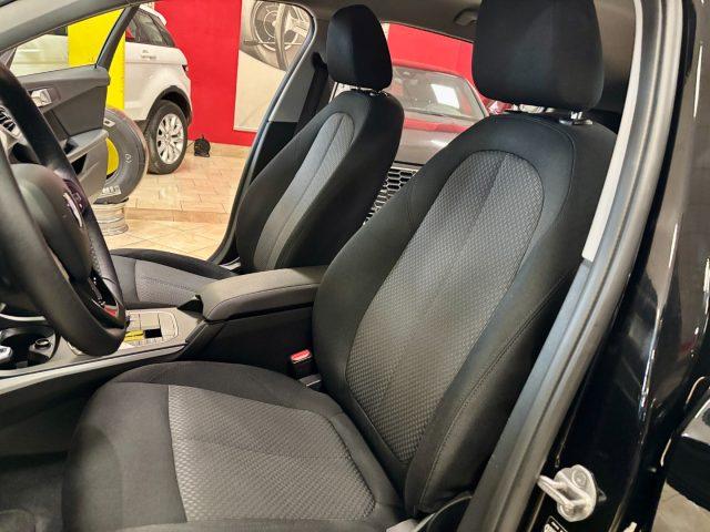 BMW 118 d 5p. Business Advantage UNIPRO - SERVICE BMW