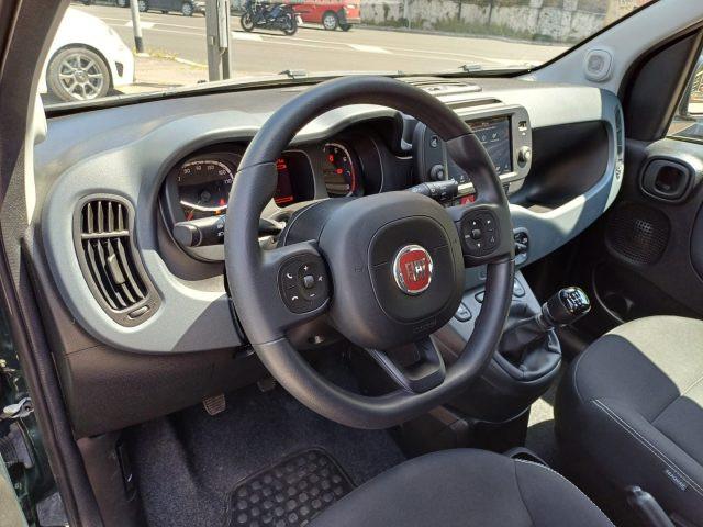 FIAT New Panda 1000 HYBRID CROSS 70CV CARPLAY PDC ITALIA