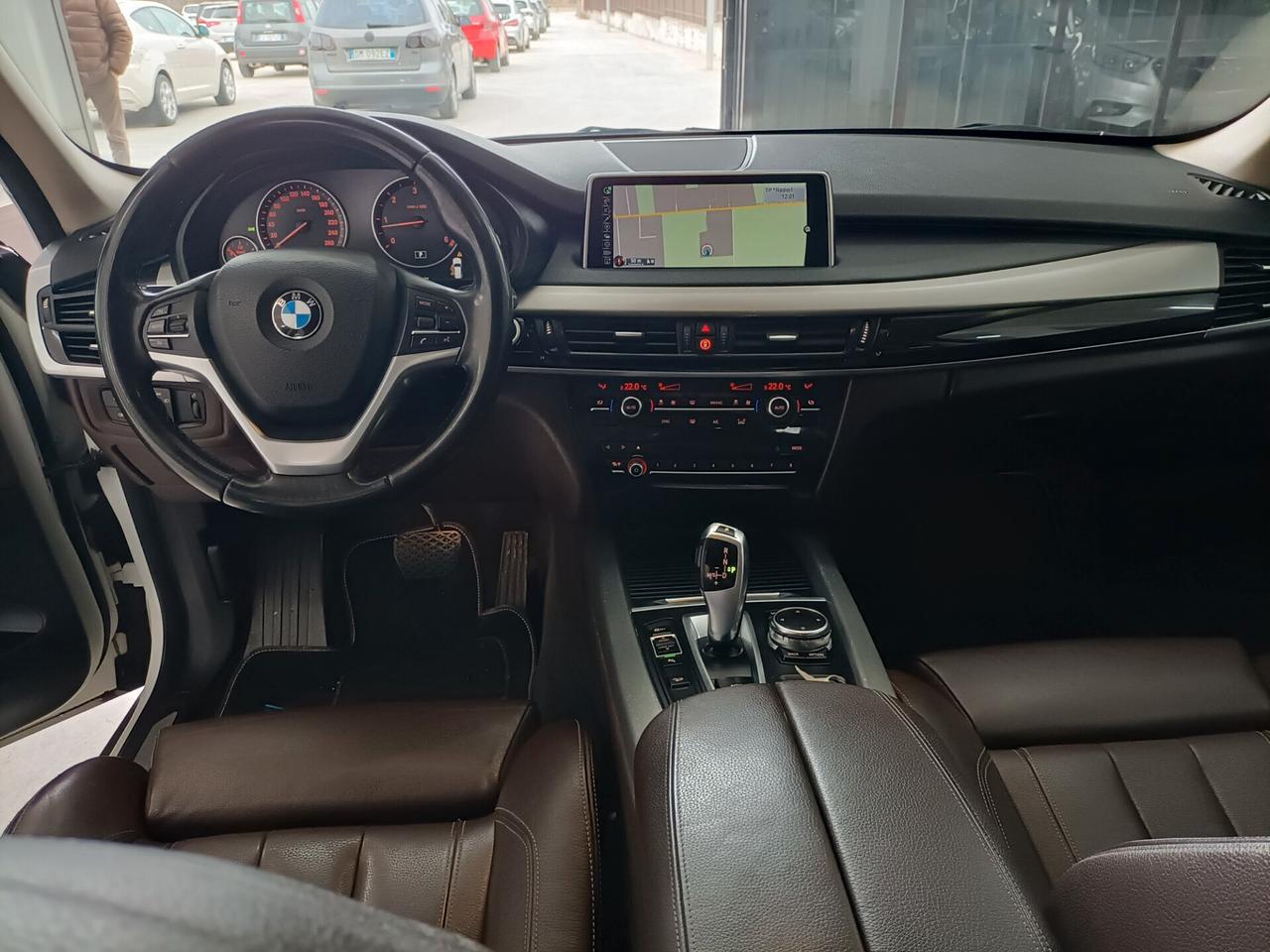Bmw X5 xDrive30d 258CV Luxury 10/2015