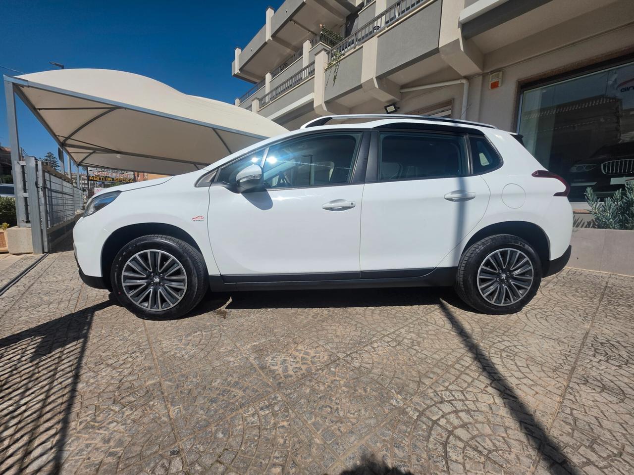 Peugeot 2008 BlueHDi 100 Active