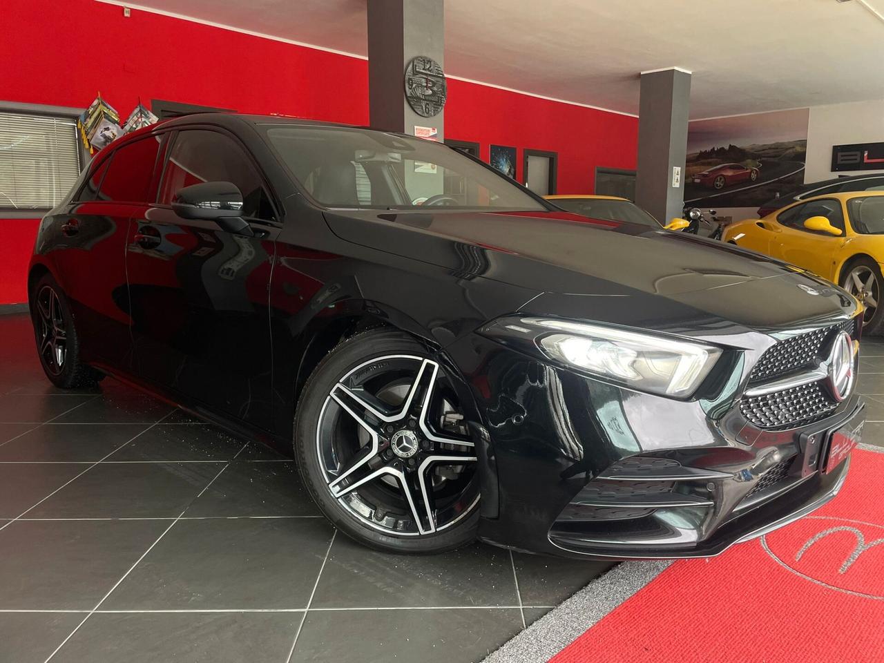 MERCEDES CLASSE A 180d PREMIUM AMG LINE *TETTO*