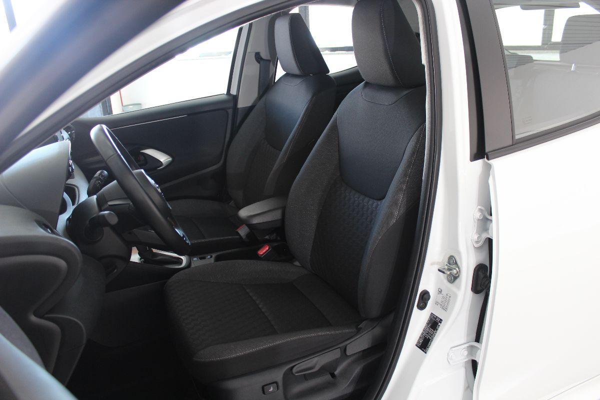 TOYOTA - Yaris - 1.5 Hybrid 5p. E-CVT Busin.