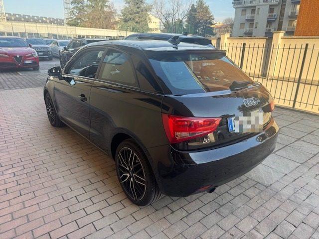 AUDI A1 1.6 TDI 105 CV Attraction