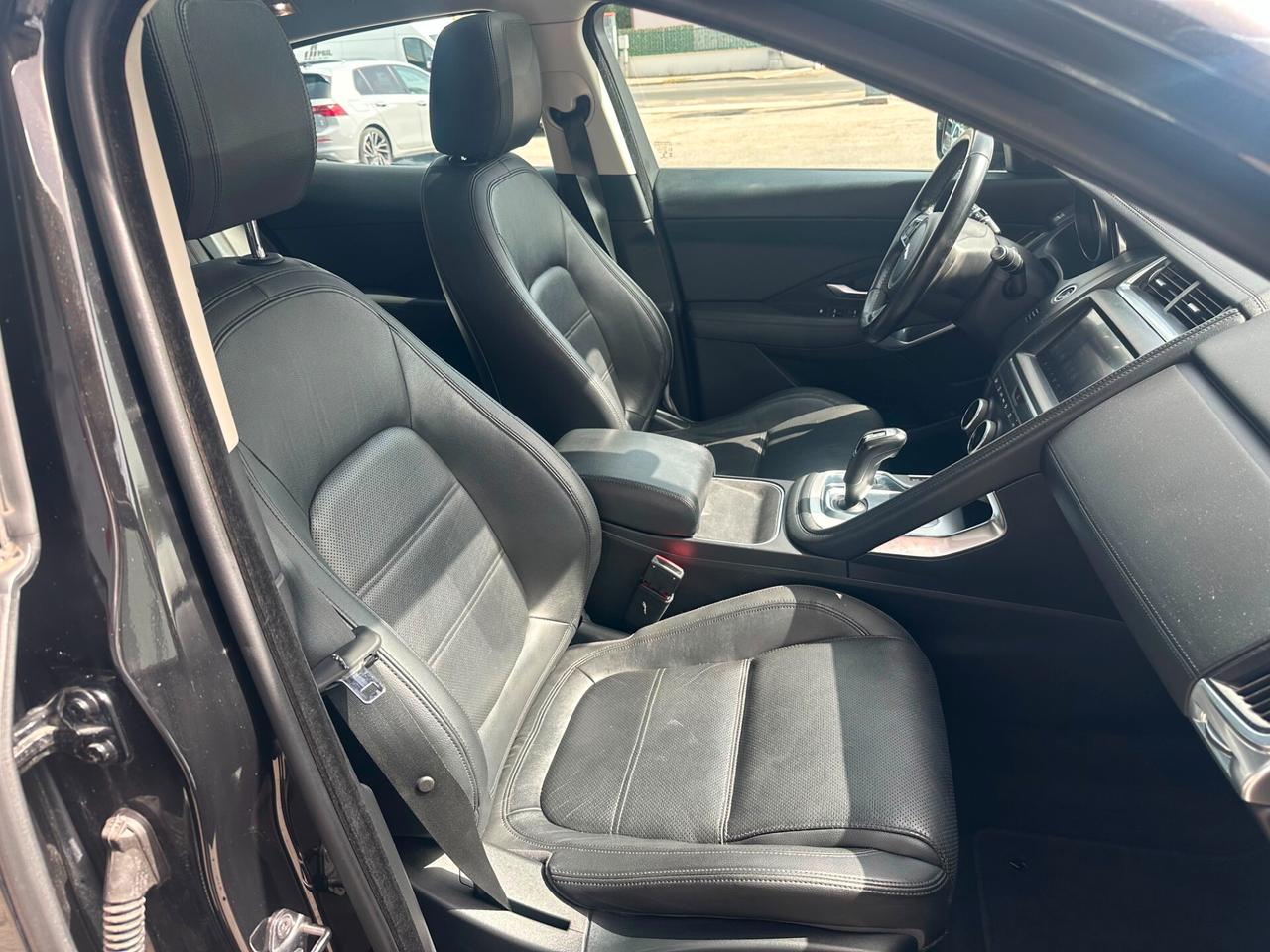 Jaguar E-Pace 2.0D 180 CV AWD S