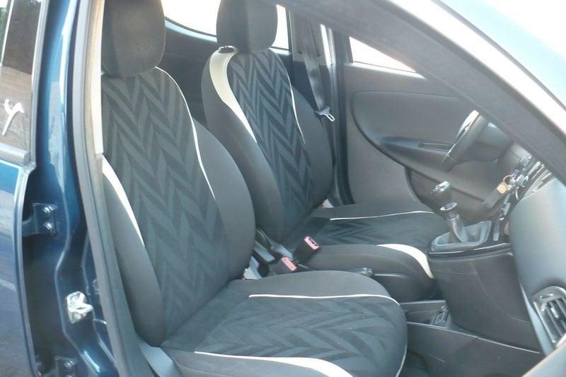 Lancia Ypsilon 1.2 69 CV 5 porte Gold