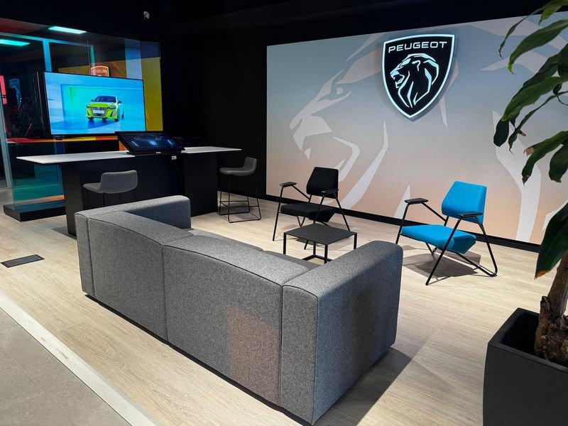 Peugeot 208 GT Hybrid 145 e-DCS6 auto