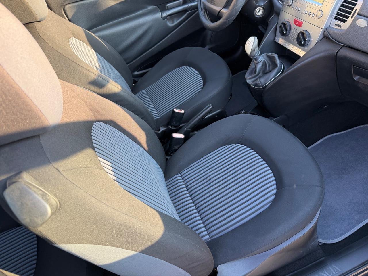 Lancia Ypsilon 1.2 Oro Giallo