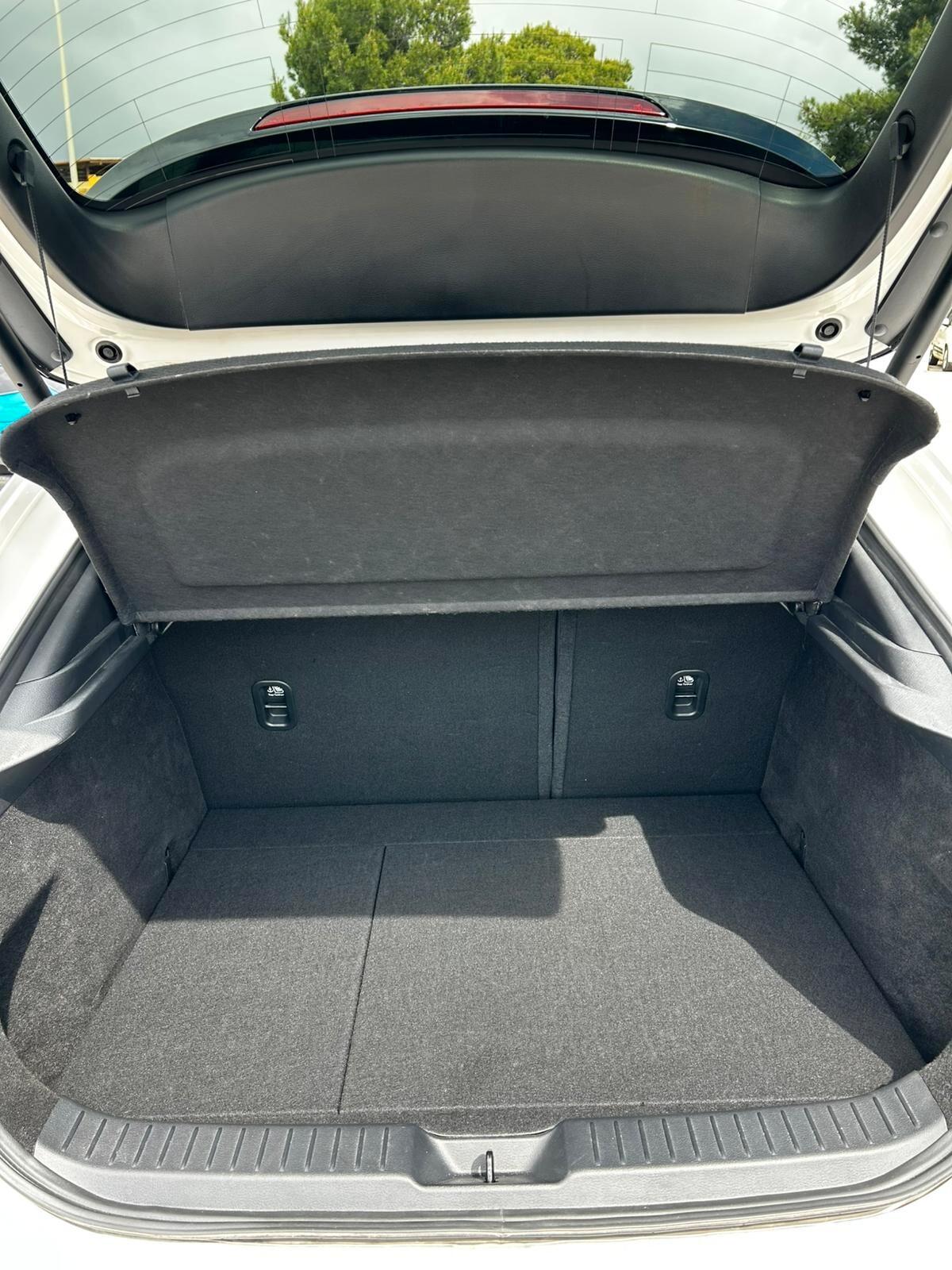 Mazda CX-30 2.0L e-Skyactiv-G M Hybrid 2WD Homura