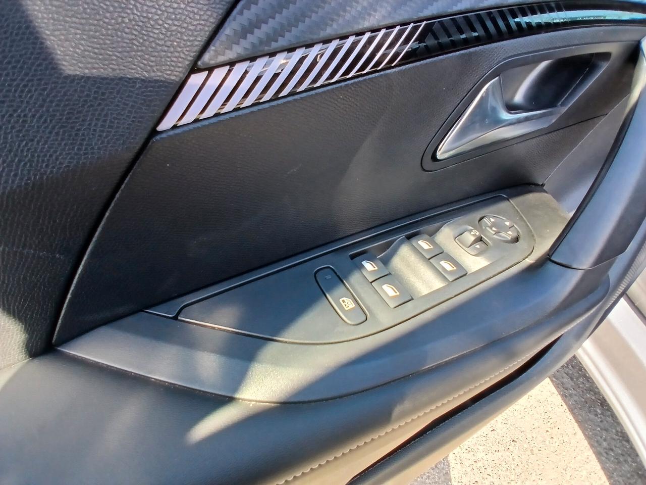 Peugeot 2008 100CV S&S Allure