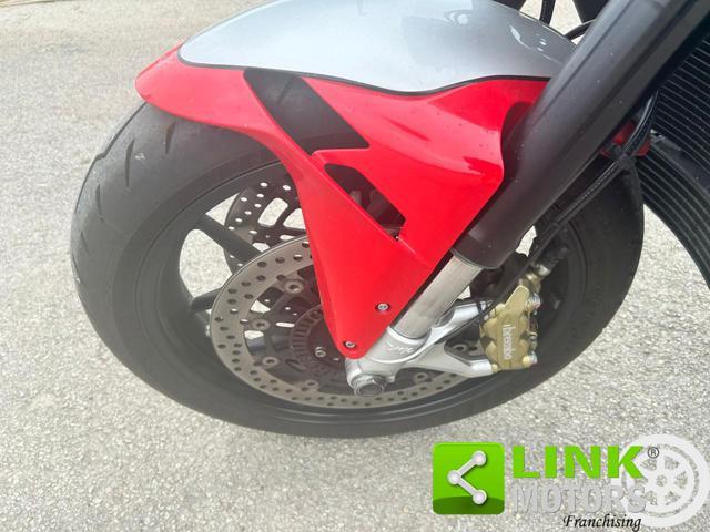 MV AGUSTA Brutale 800 .