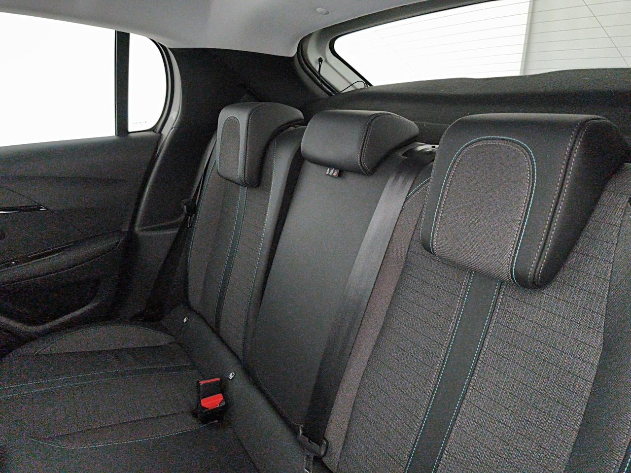 Peugeot 208 1.2 puretech Active Pack 75cv