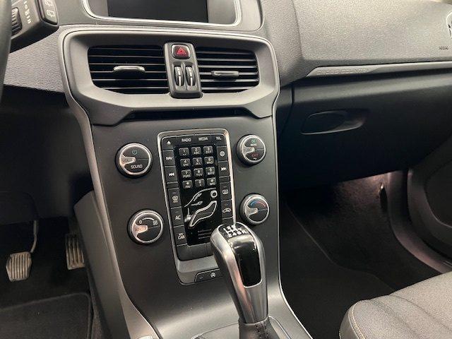 VOLVO V40 II - Cross Country 2.0 d2 my19