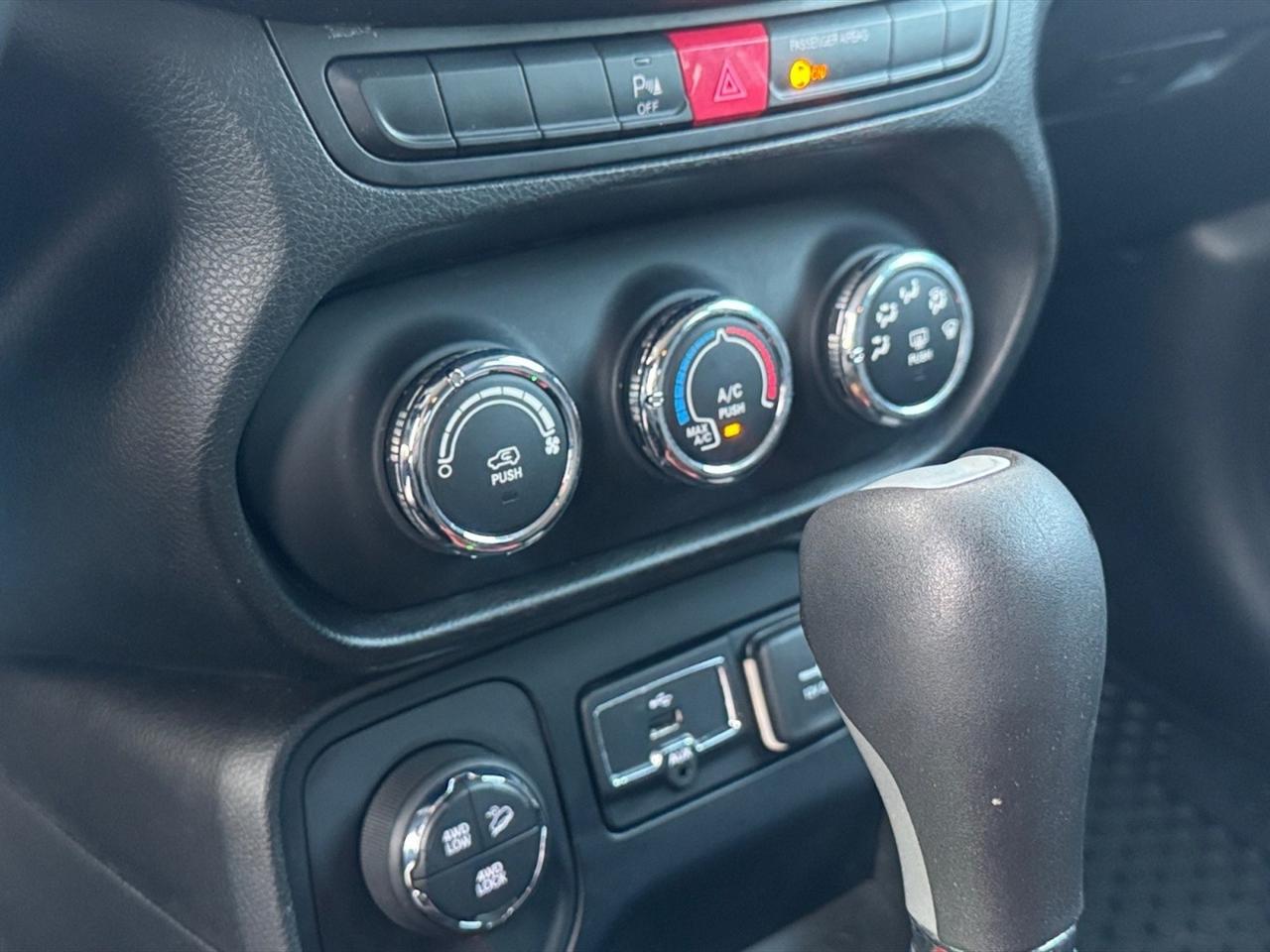 Jeep Renegade 2.0 mjt upland 4wd 140cv auto
