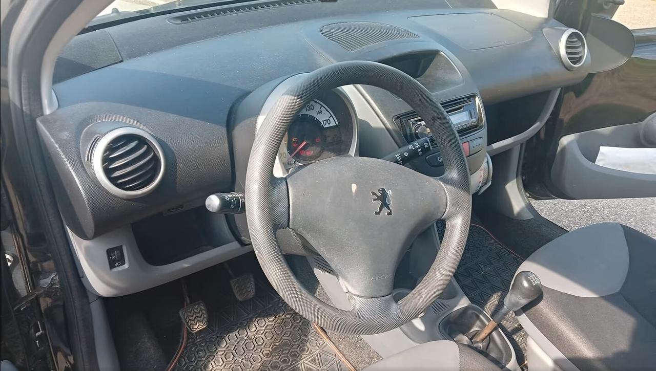 Peugeot 107 1.0 68CV 5p. Plaisir