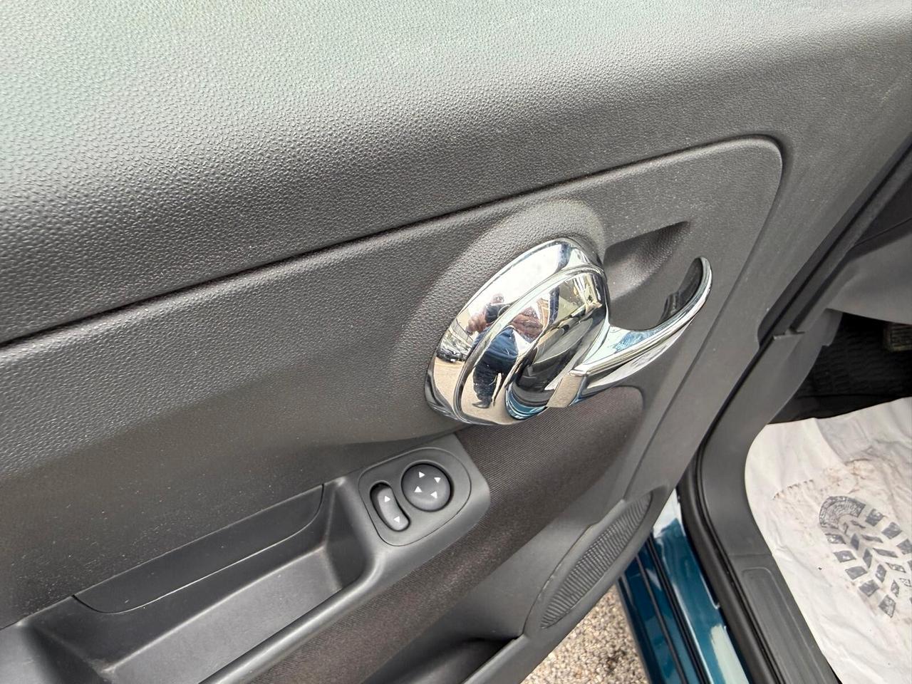 Fiat 500 1.2 Lounge Dualogic ***AUTOMATICA/OK NEOPATENTATI***