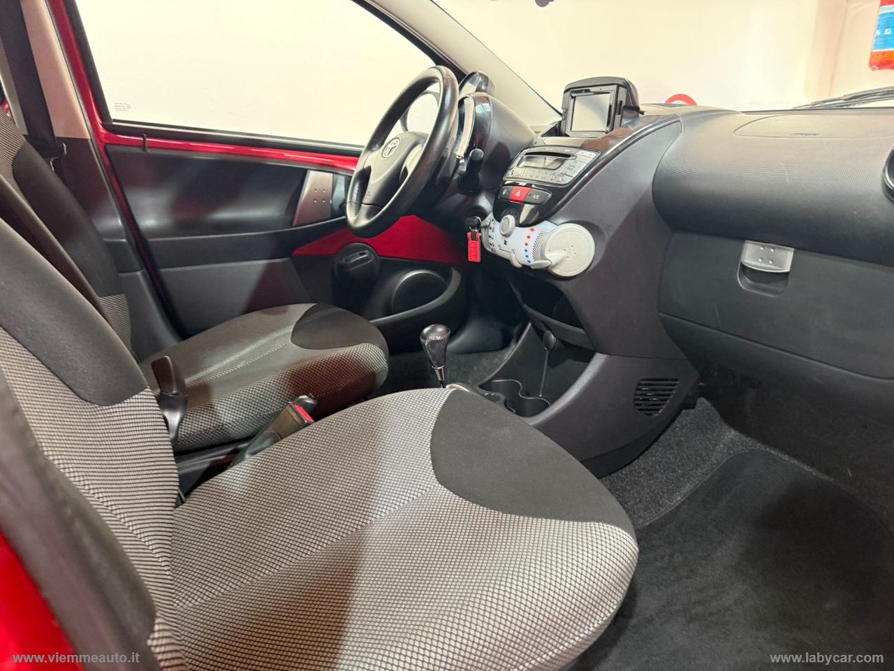 TOYOTA Aygo 1.0 12V VVT-i 5p.Cool Soda Conn.MMT