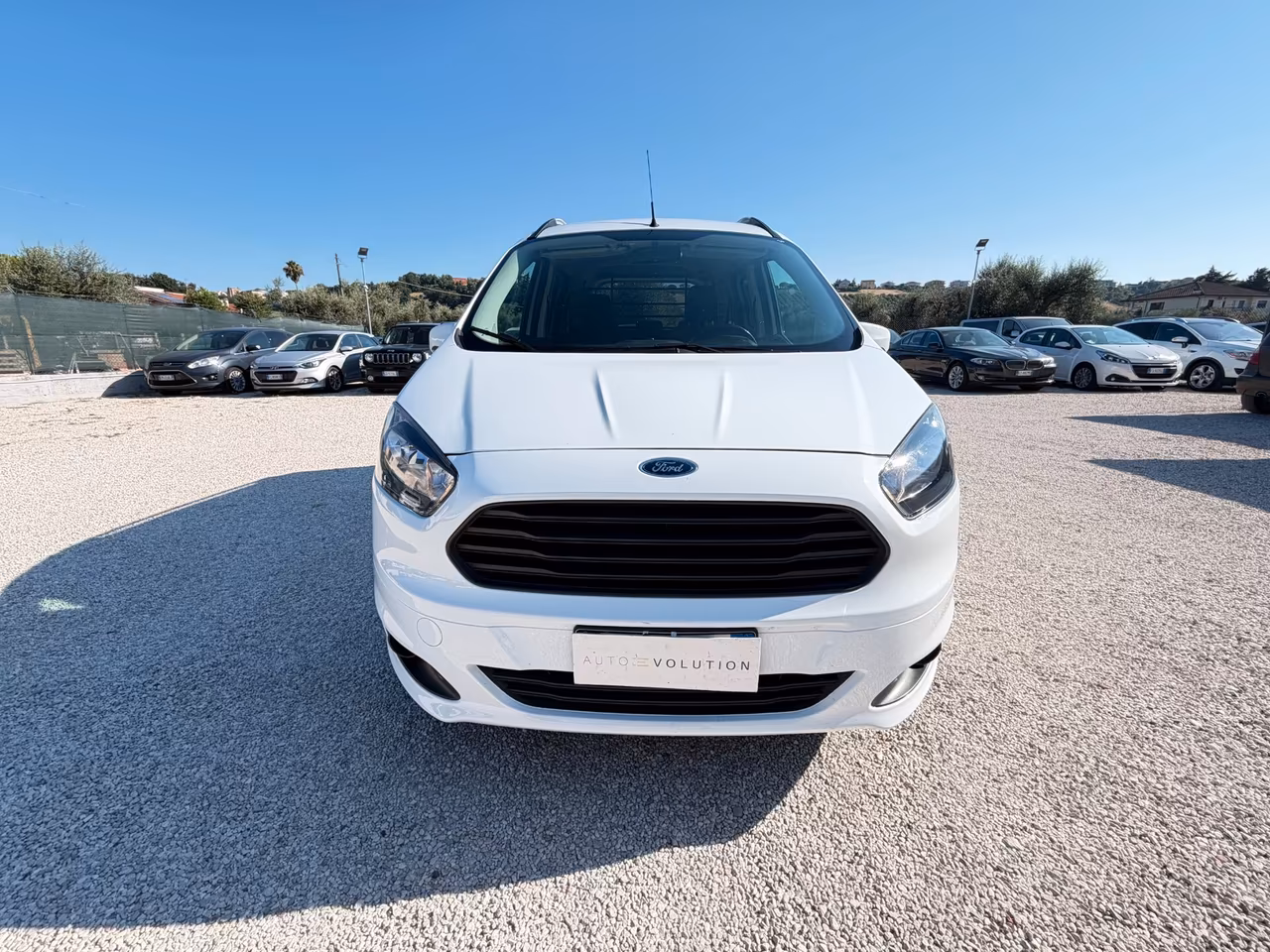 Ford Tourneo Courier 1.5 TDCI 95 cv 136.705 km unico proprietario autocarro