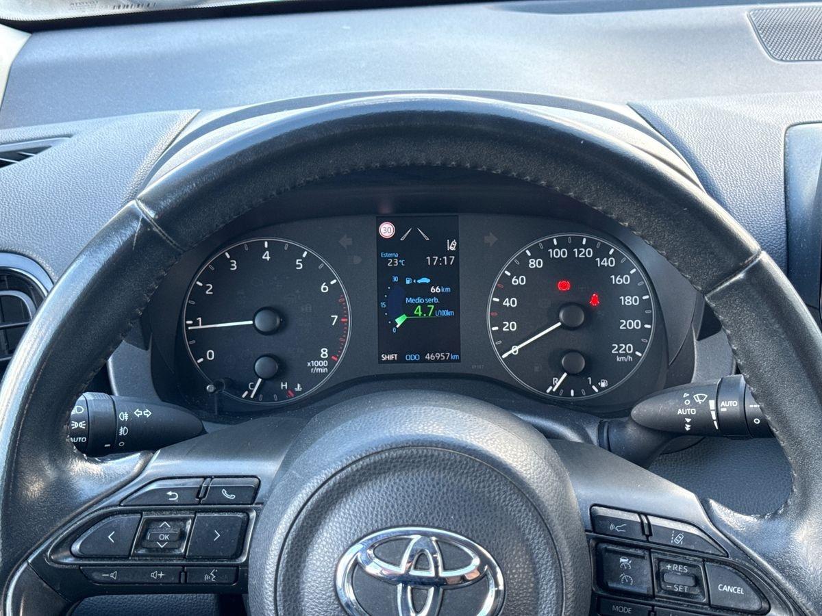 TOYOTA Yaris IV 2020 - Yaris 1.0 Active