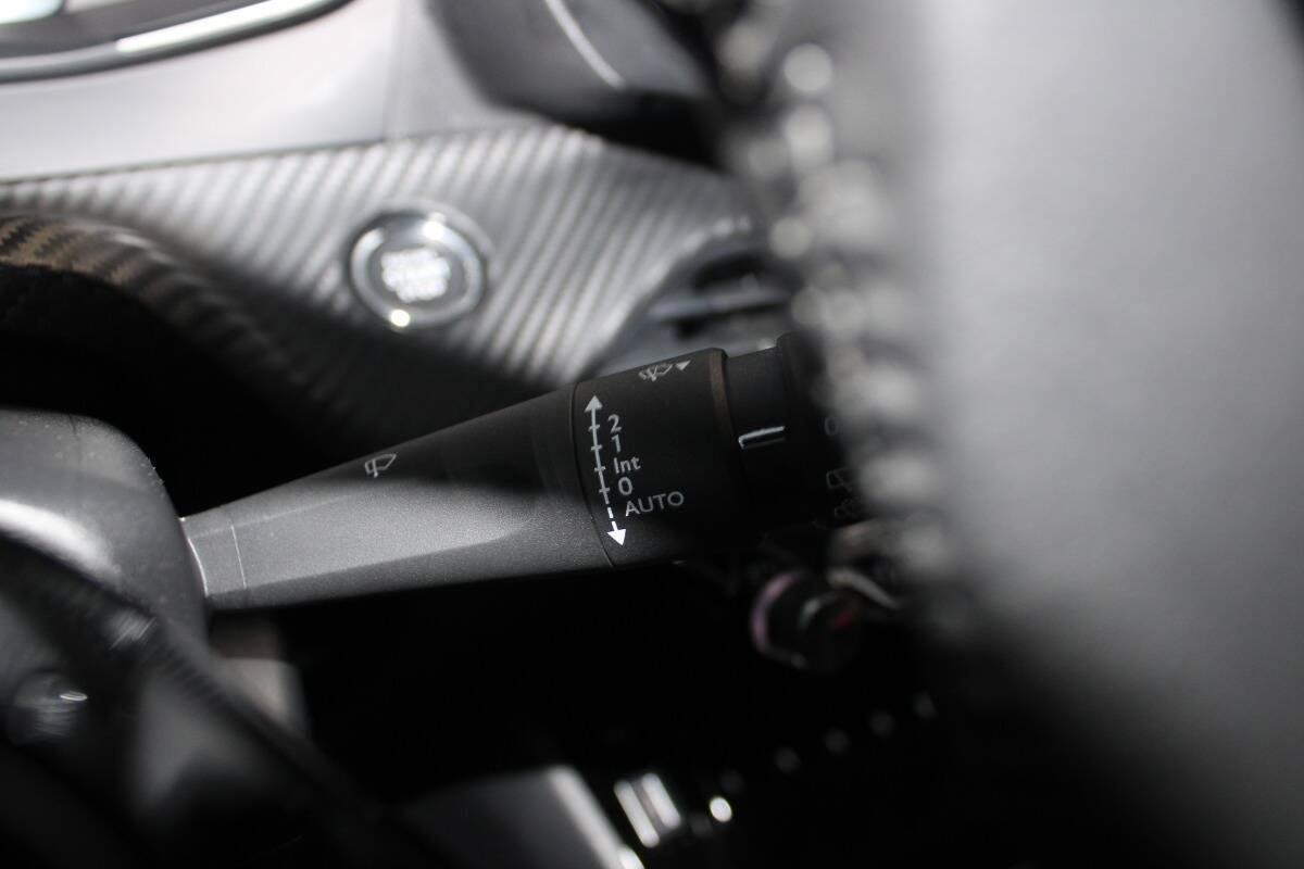 Peugeot 208 1.2 puretech Allure s&s 100cv Con Virtual Cockpit