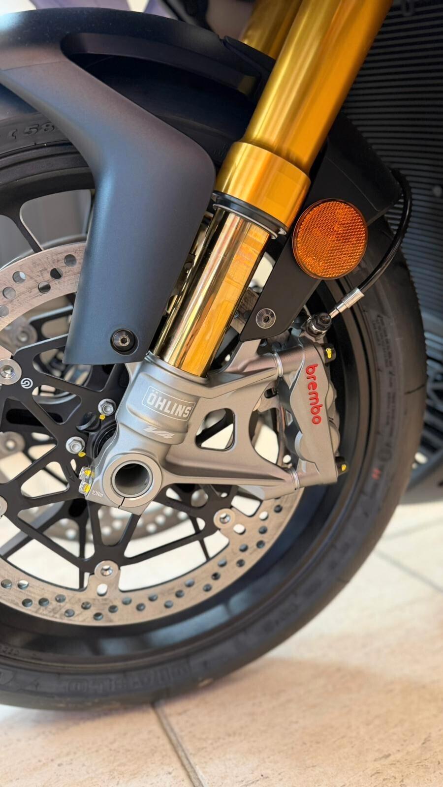APRILIA RSV4 FACTORY 1100 – 220 CV – MY26 – NUOVA