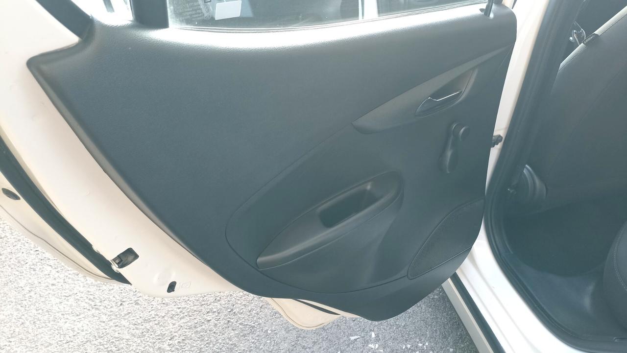 Opel Karl Rocks 1.0 73 CV