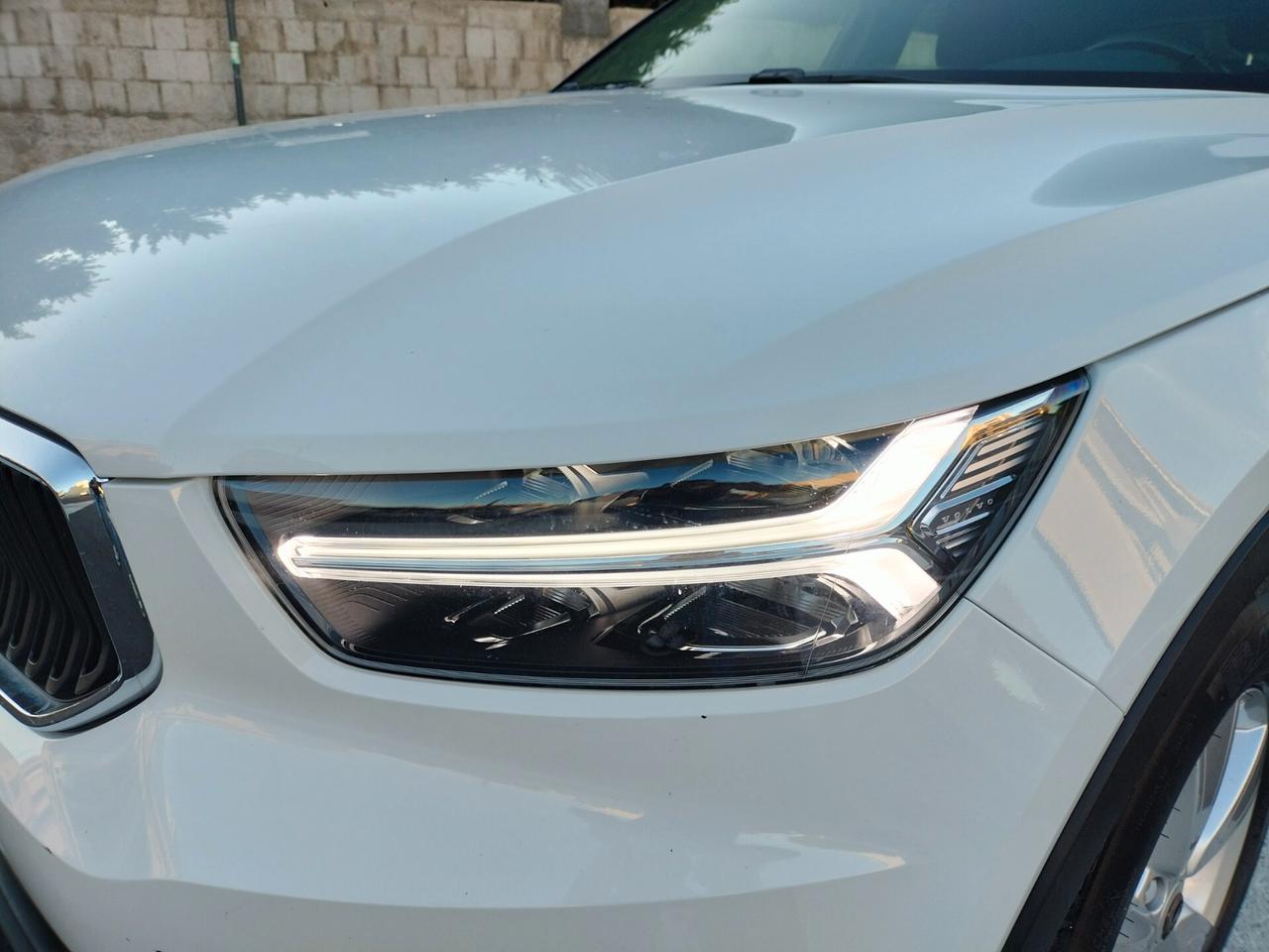 Volvo XC40 D3 AWD Geartronic Momentum