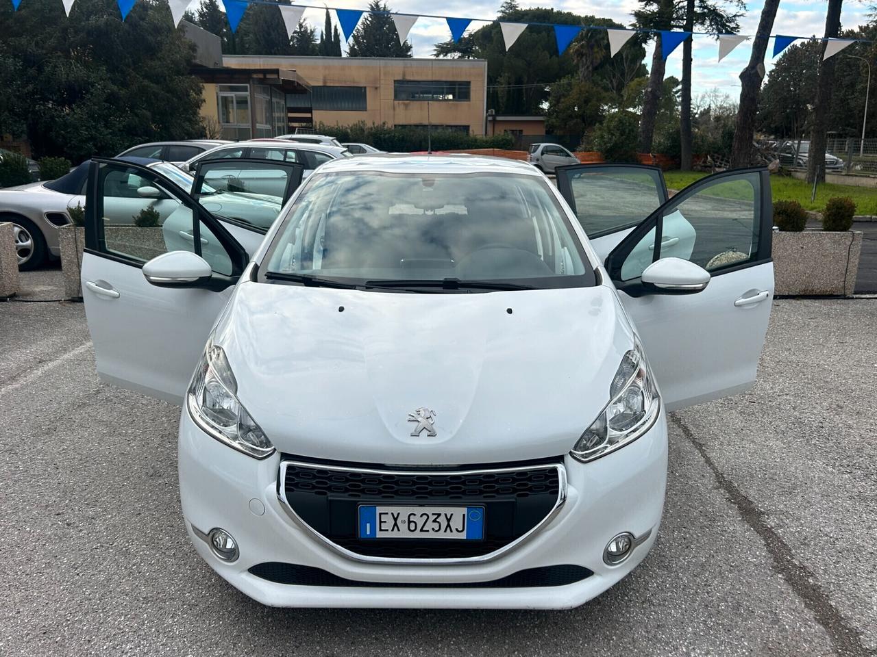 " UNA CHICCA " Peugeot 208 1.4 VTi 5p. GPL Allure