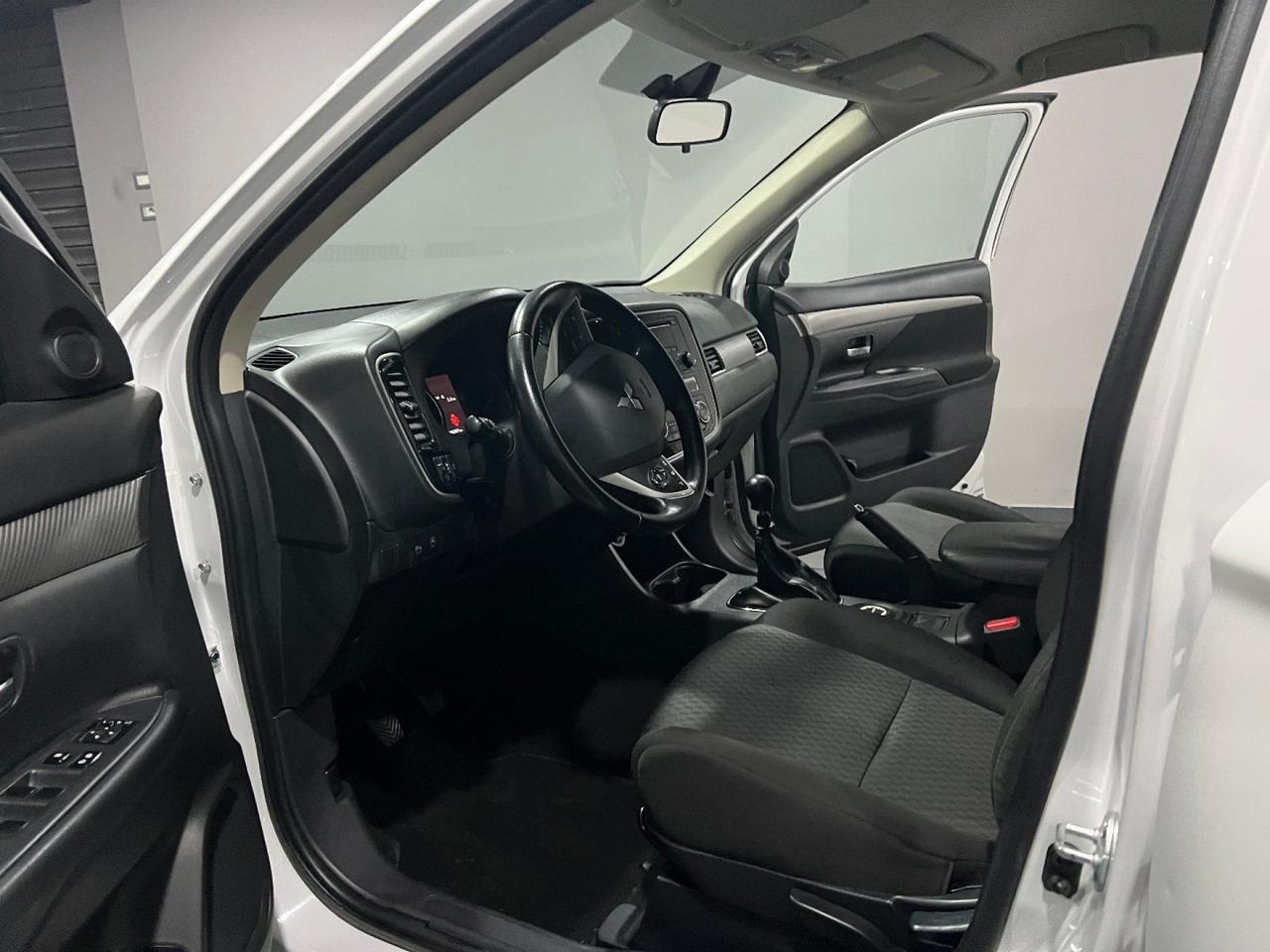 Mitsubishi Outlander 2.2 DI-D 4WD Intense UNICO PROPRITARIO