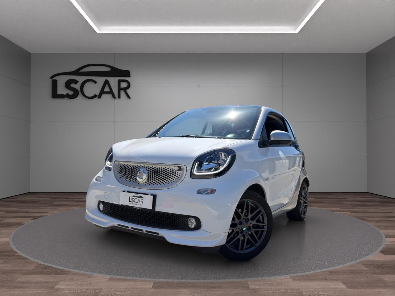 Smart fortwo coupe 0.9 Turbo 90cv - Allestimento Brabus - Unico proprietario - Promo finanziamento - Cerchi in lega 16" - Led - Tetto panoramico