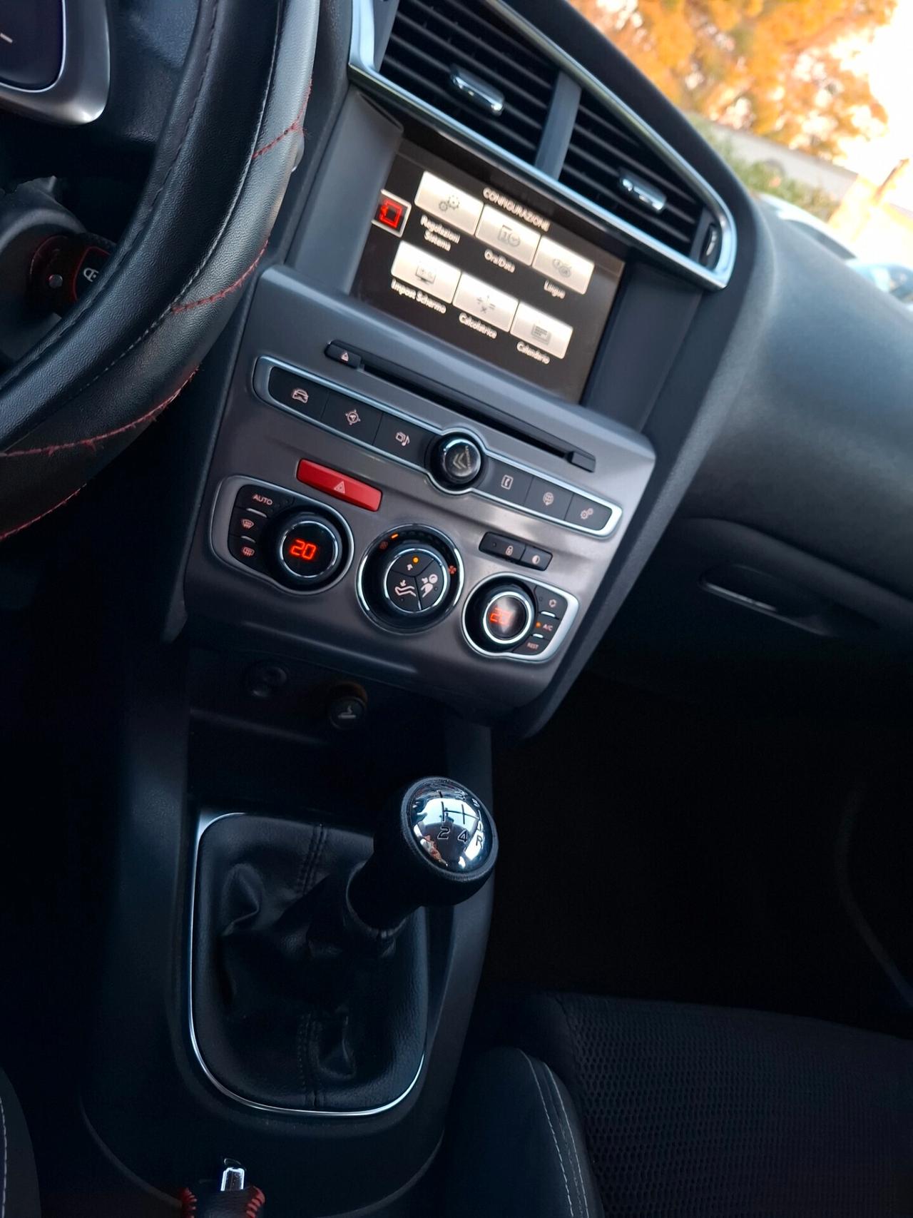 Citroen C4 1.6 HDi 90cv *NAVY-LED-PARK*