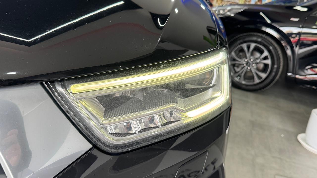 Audi Q3 2.0 TDI 150 CV quattro S tronic Sport