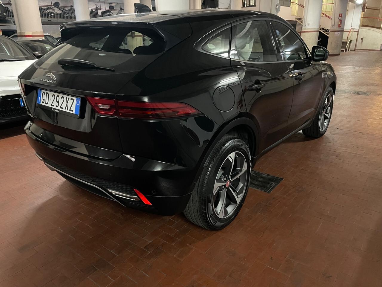 Jaguar E-Pace 2.0D I4 163 CV AWD Auto R-Dynamic HSE
