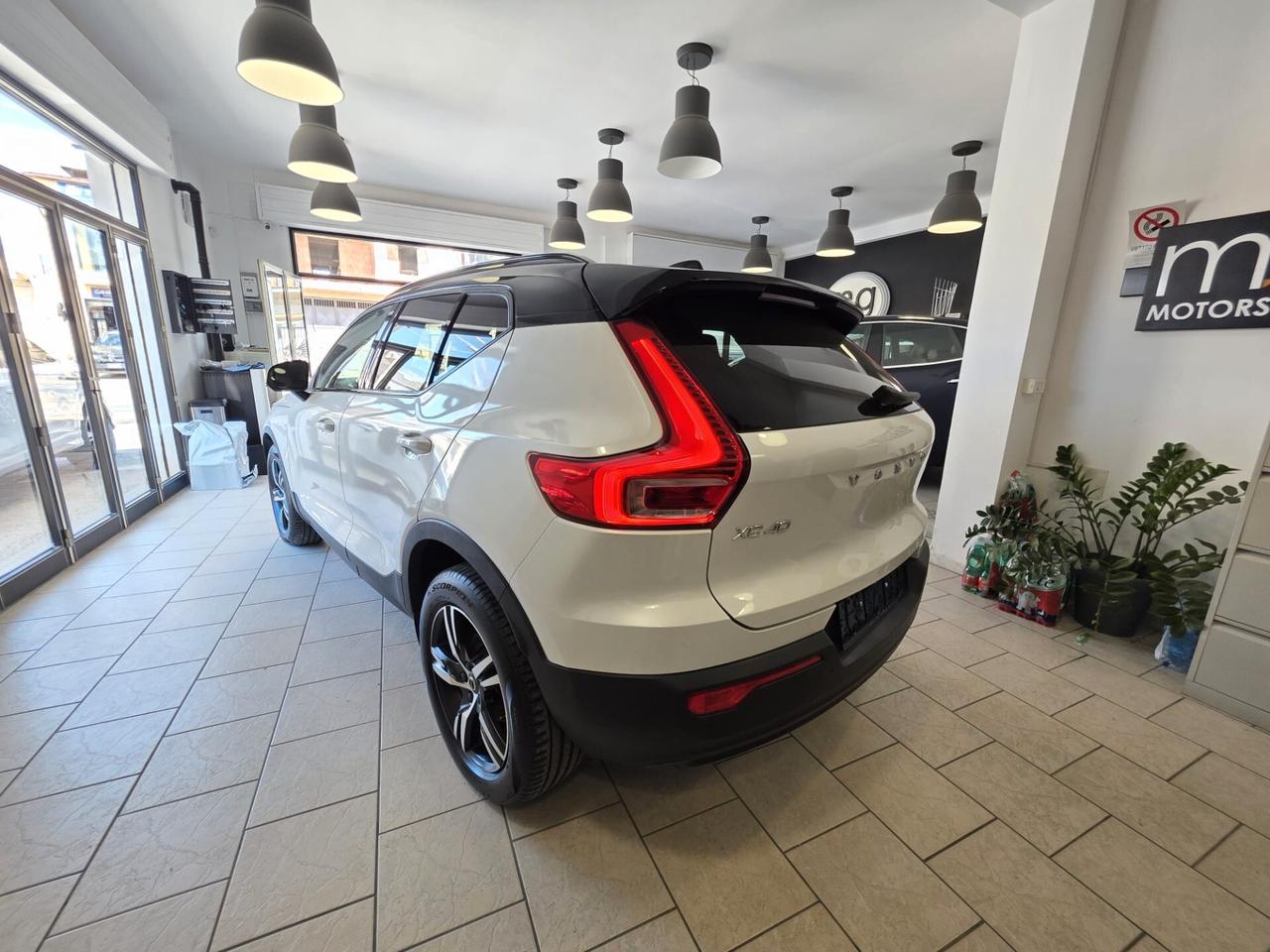 Volvo XC40 T3 Geartronic R-design