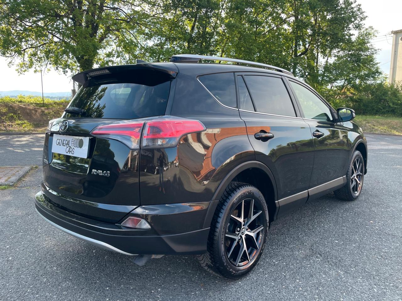 Toyota RAV 4 RAV4 2.0 D-4D 2WD Lounge